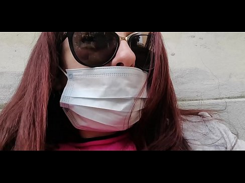 ❤️ Nicoletta se vinga de seu vizinho e faz xixi em sua garagem (Especial Covid19 Quarentena Italiana) ️ Sexo superior em nós